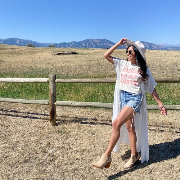 raised on 90’s country tee - Picture 2 of 2